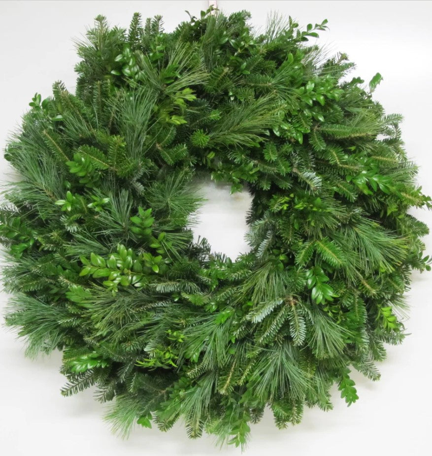 Mixed Wreath━ (Frazier/ White Pine/ Boxwood)